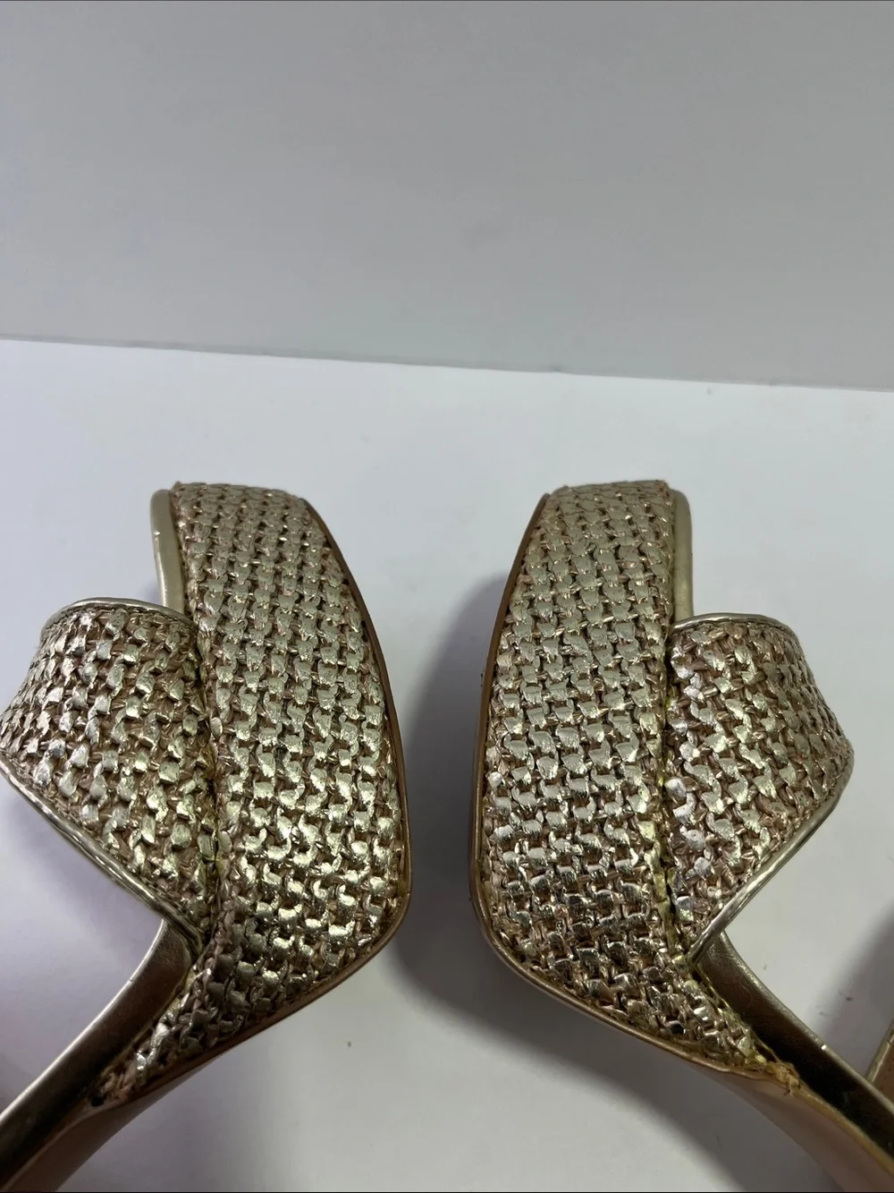 Steve Madden Gold Platform Woven Block Heel Sandals - Women's Sz 7.5